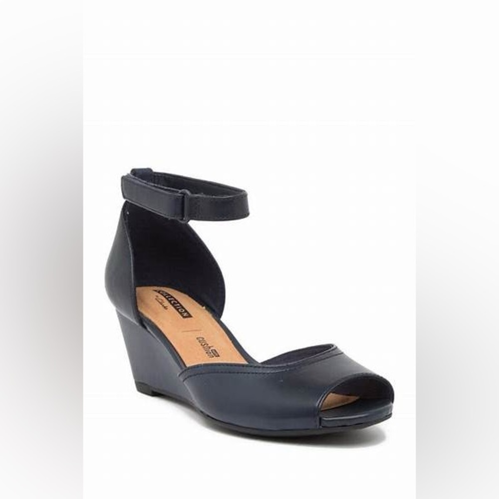 Navy blue Clarks Flores Ray leather wedge NWOT